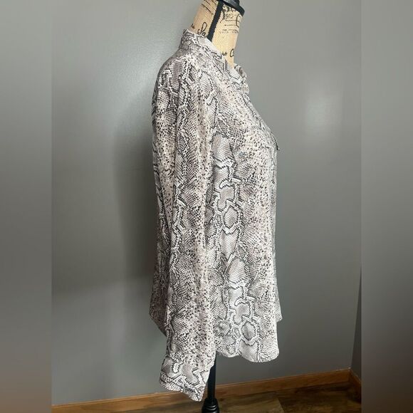 Gerard Darel animal print silk button up blouse size 10 mobwife mobwifeaesthetic - Picture 6 of 10
